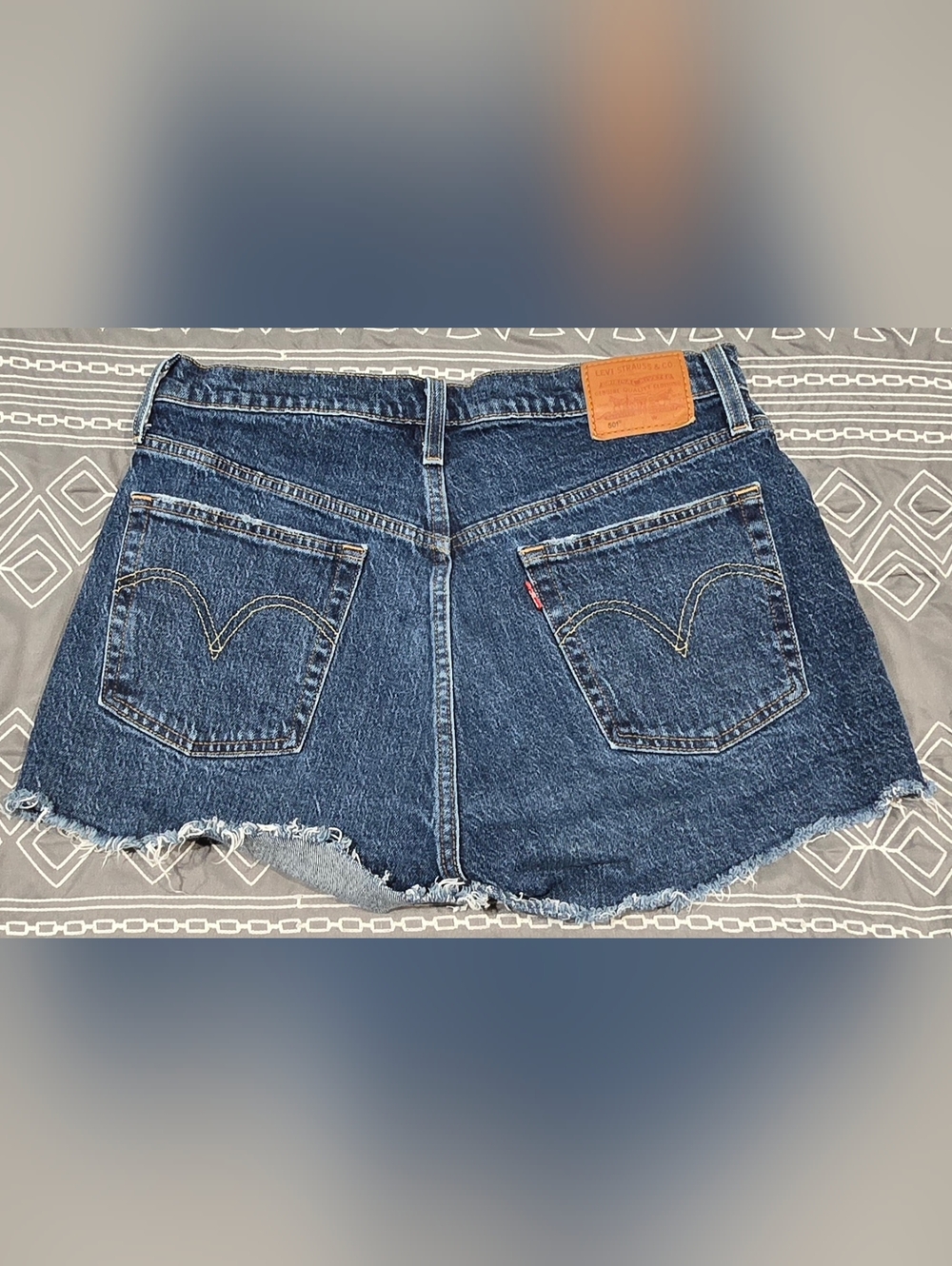 Levis High Waisted 501 Denim Shorts Size 30 - Picture 5 of 9